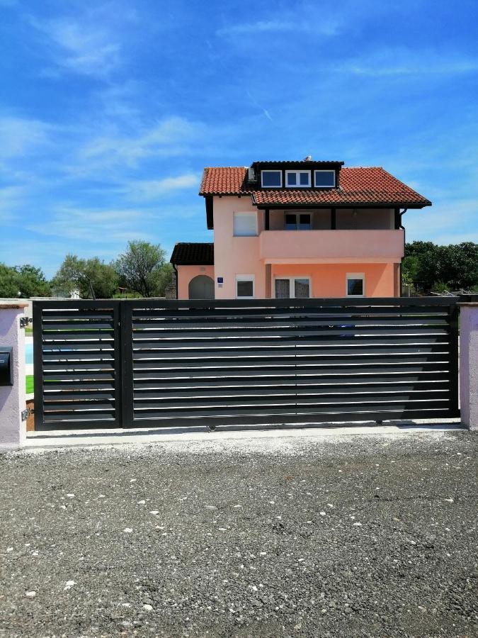 Peroj 100 C Apartment Екстериор снимка